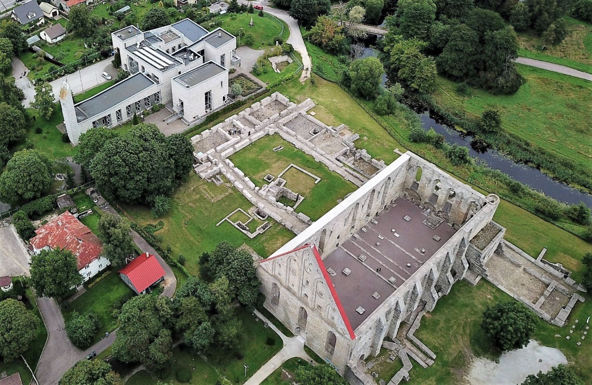 Pirita klooster kui Maarja roos: Birgitiinide ordu residents valmis püha Birgitta enda kaasabil