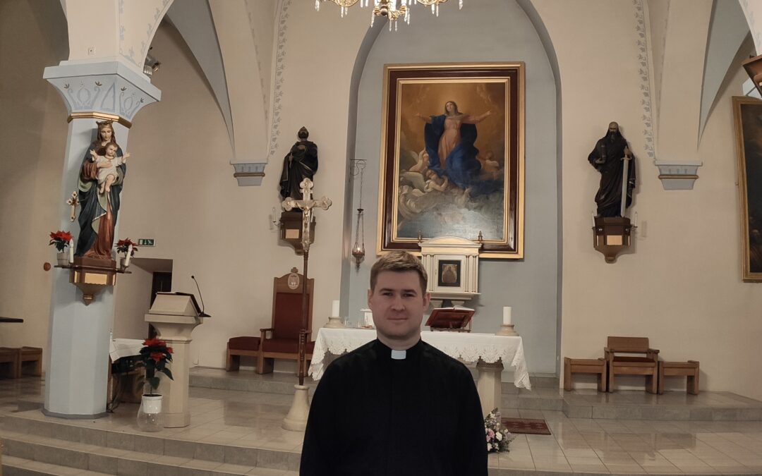 Isa Tomasz Materna – Tallinna uus kogudusepreester, kes armastab suusahüppeid ja soovis juba koolipõlves vaimulikuks saada