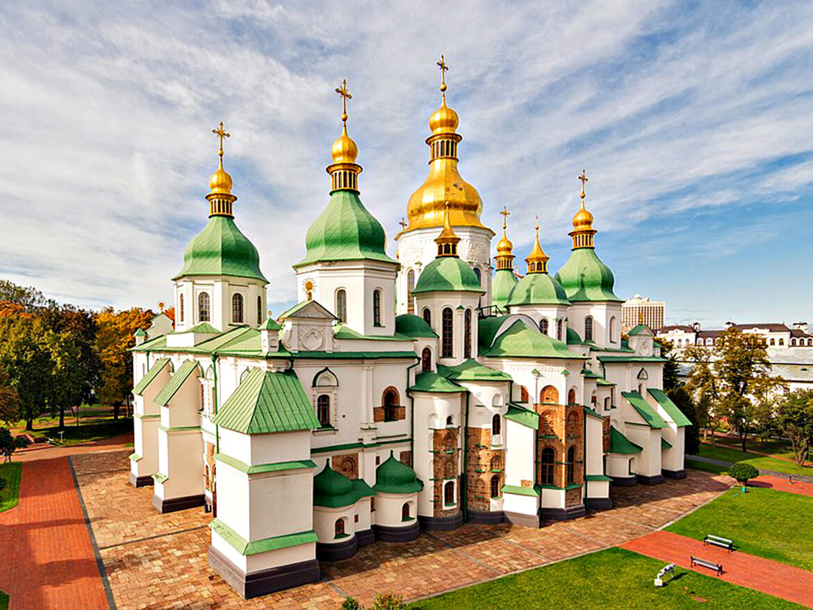 Tanel Kalmet: Ukraina kirikud sõjakeerises