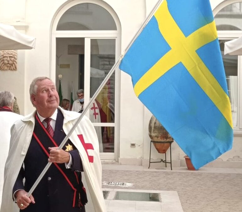 Tänapäeva Templirüütlid. Templiordu Rootsi suursaadik imetleb Eesti prioraadi arenguid